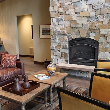 ホテル Wilderness Club Rexford エクステリア 写真