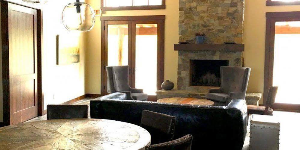 ホテル Wilderness Club Rexford エクステリア 写真